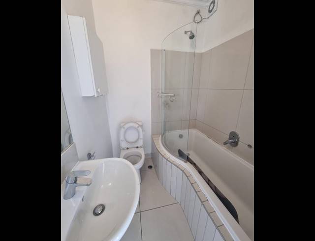 1 BEDROOM PROPERTY TO RENT IN UMHLANGA RIDGE